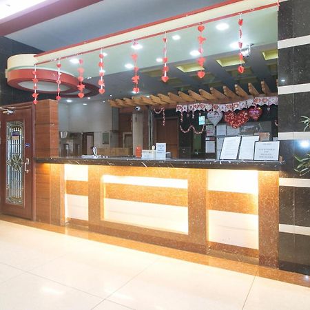Reddoorz At Winter Hotel Araneta 奎松市 外观 照片