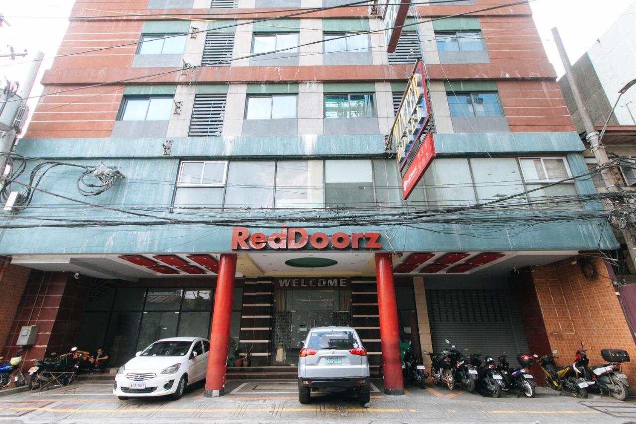 Reddoorz At Winter Hotel Araneta 奎松市 外观 照片