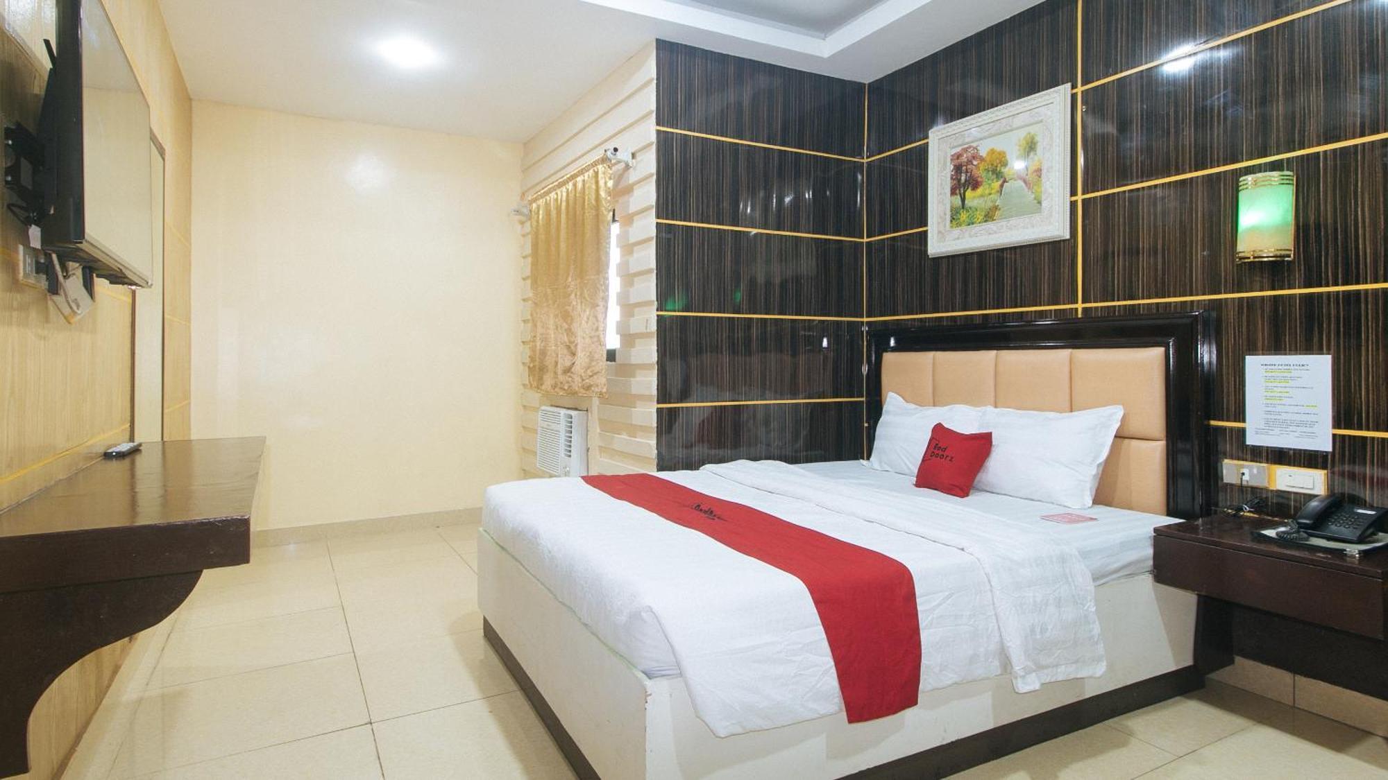 Reddoorz At Winter Hotel Araneta 奎松市 外观 照片