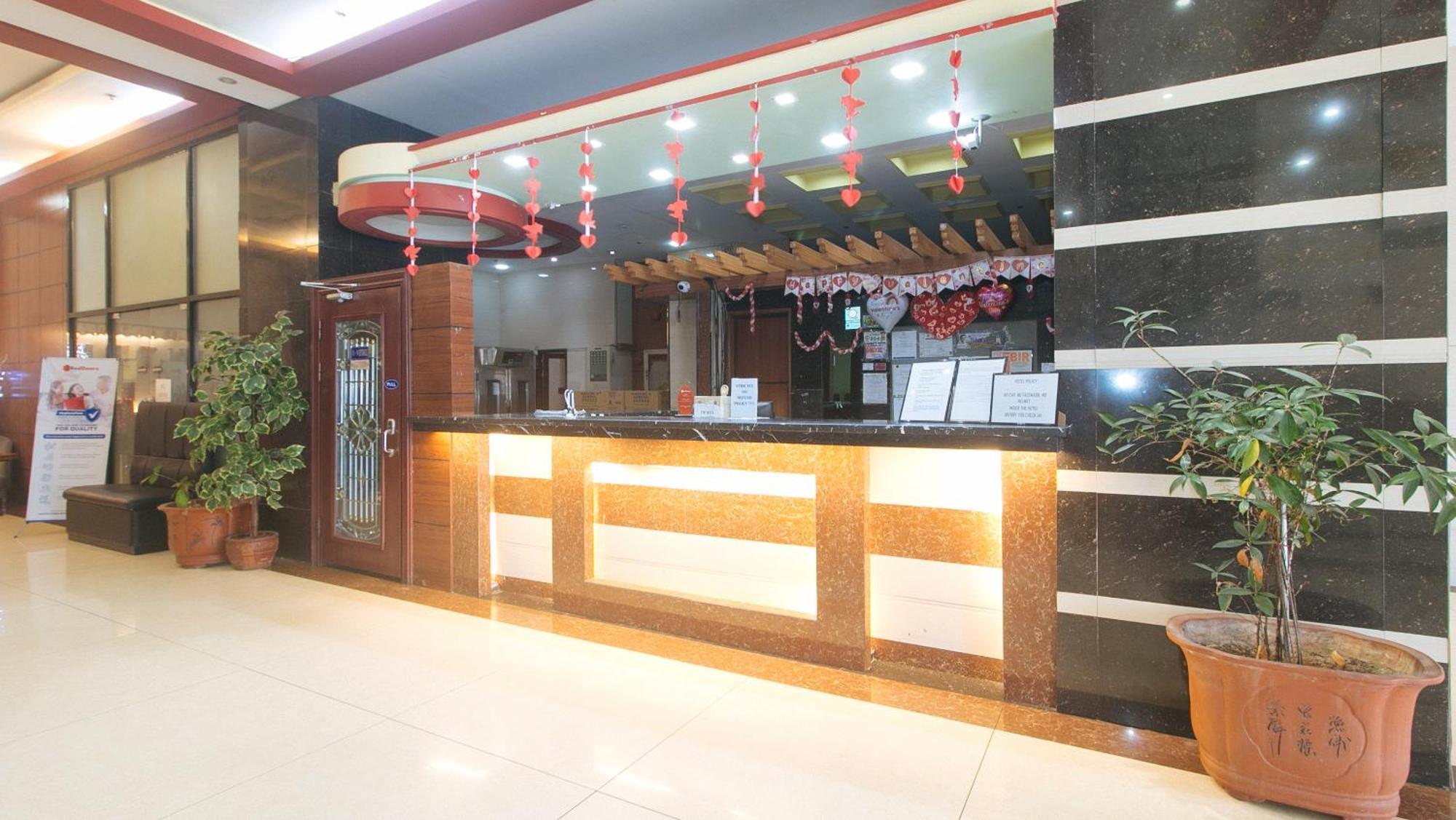 Reddoorz At Winter Hotel Araneta 奎松市 外观 照片
