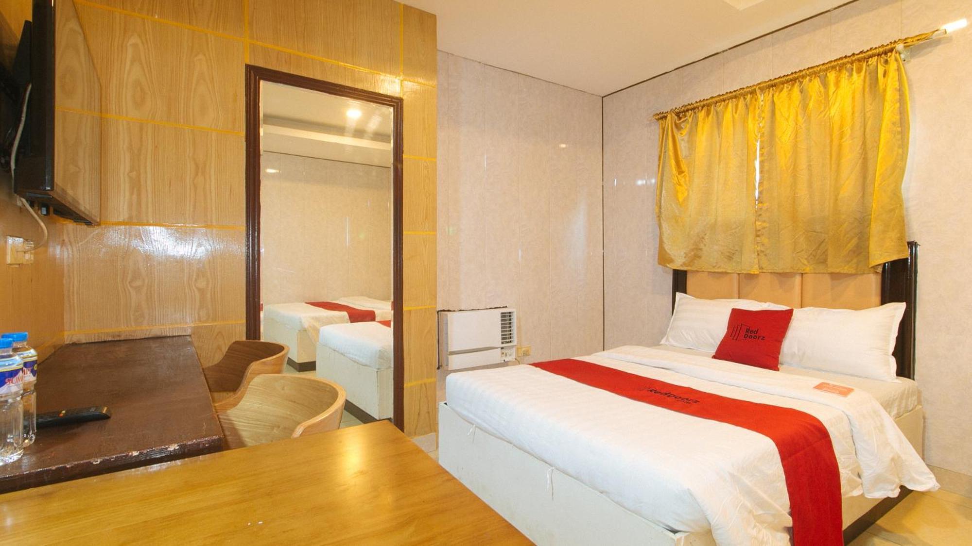 Reddoorz At Winter Hotel Araneta 奎松市 外观 照片