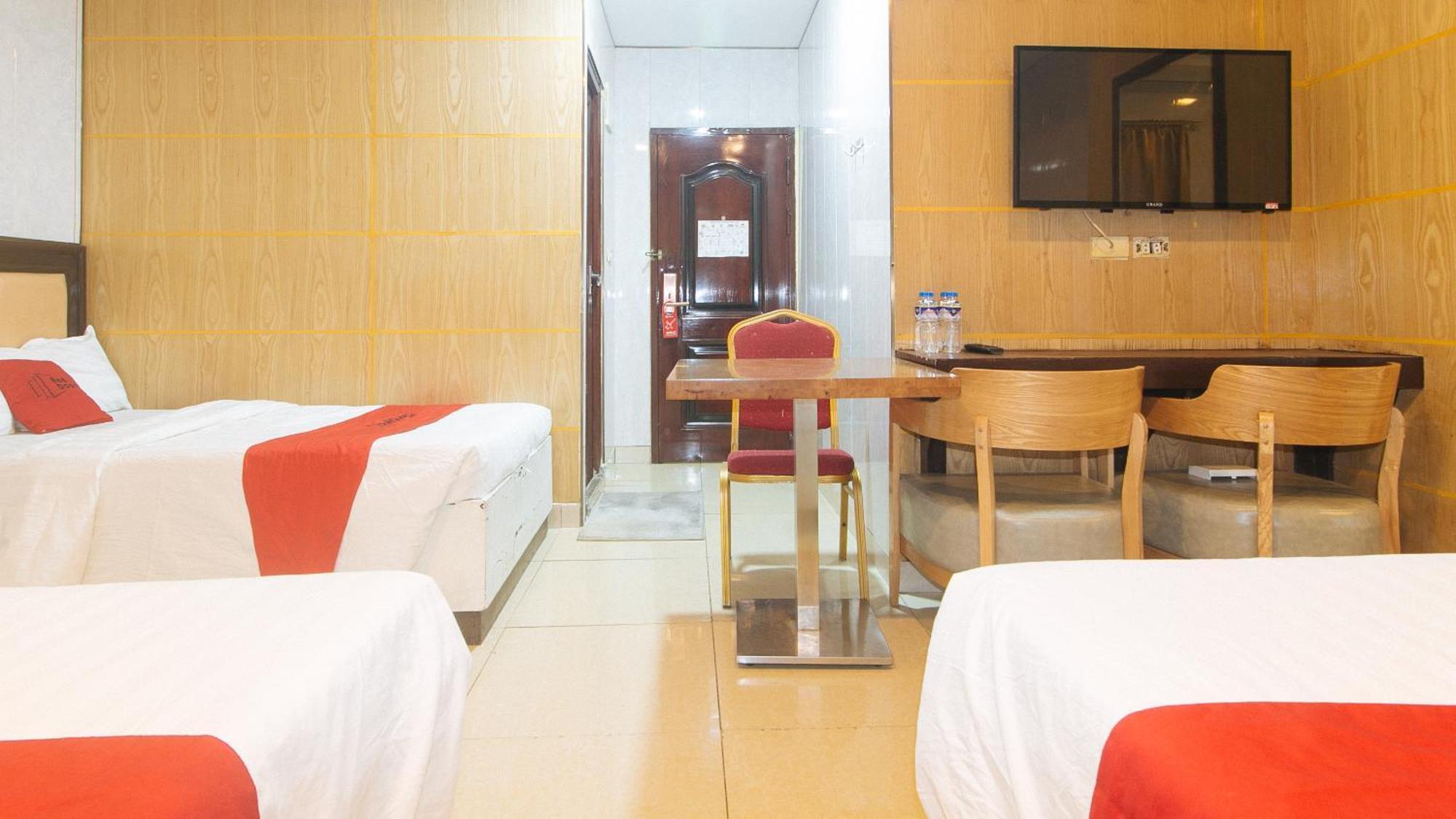 Reddoorz At Winter Hotel Araneta 奎松市 外观 照片