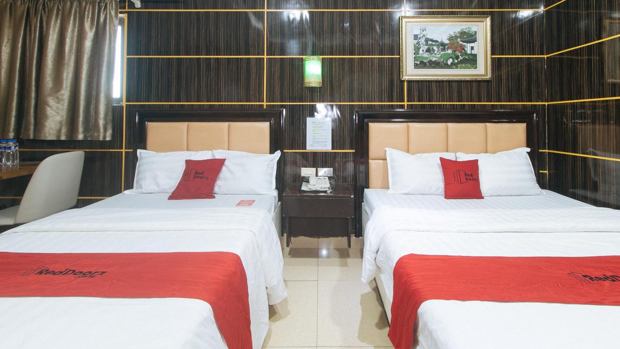 Reddoorz At Winter Hotel Araneta 奎松市 外观 照片