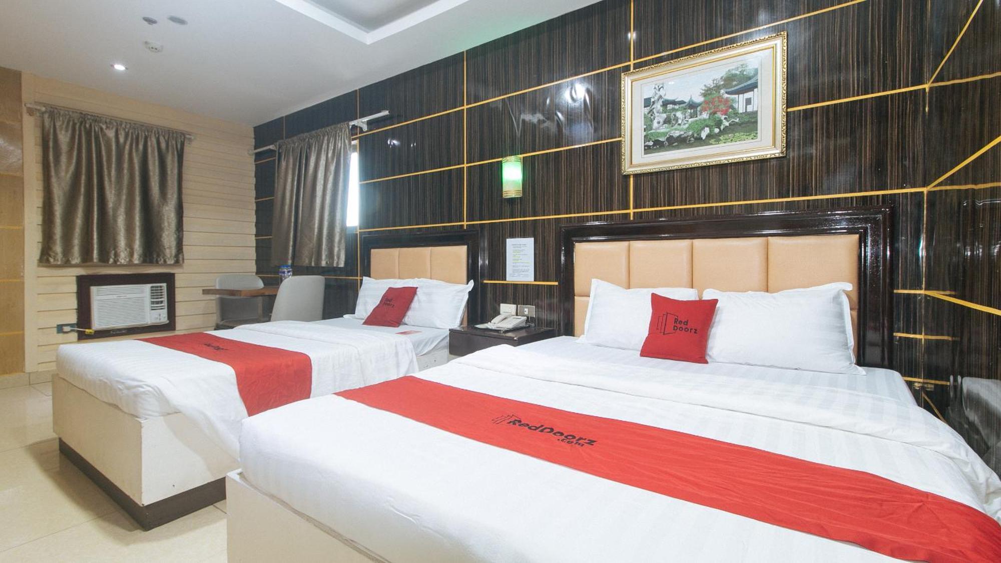 Reddoorz At Winter Hotel Araneta 奎松市 外观 照片