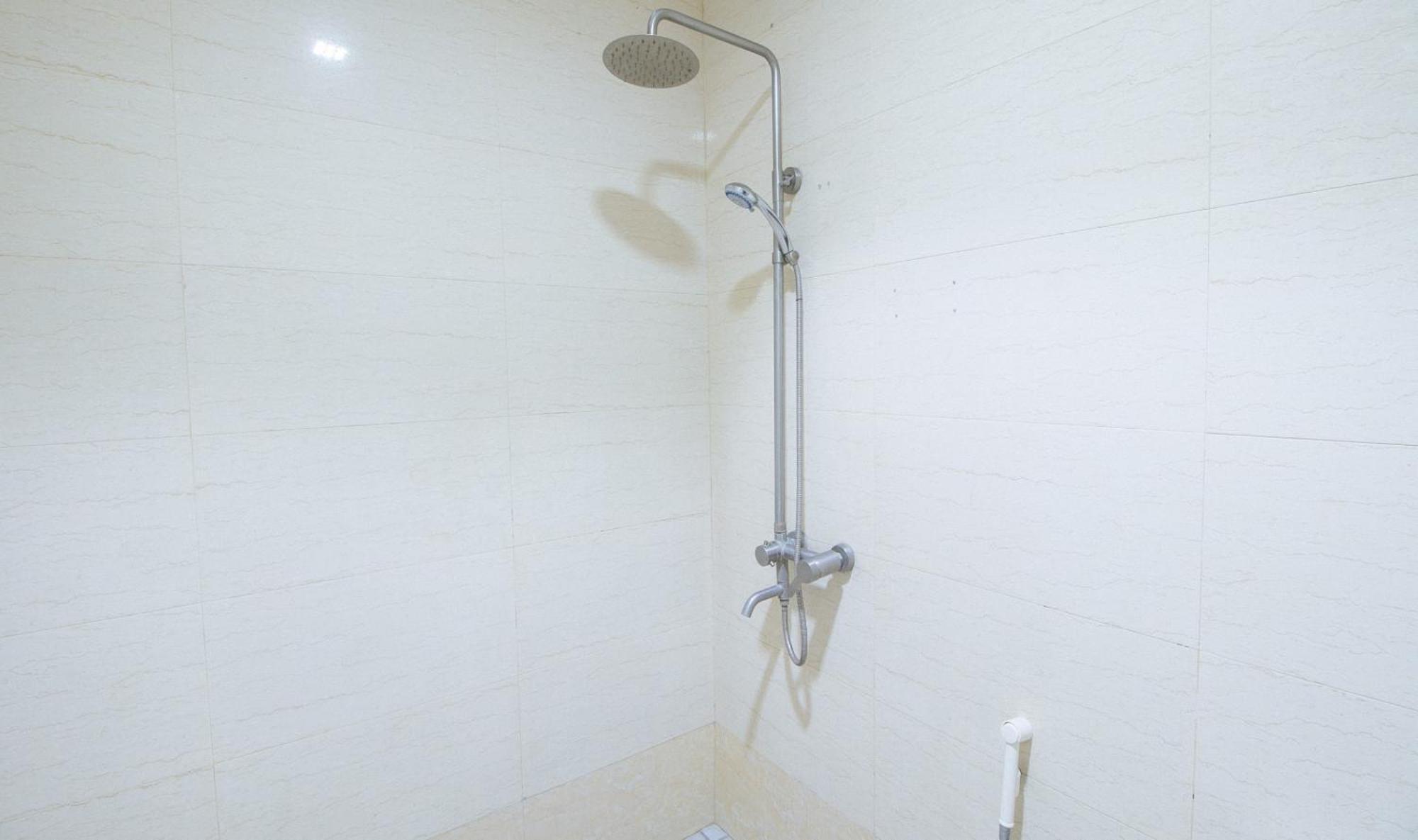 Reddoorz At Winter Hotel Araneta 奎松市 外观 照片