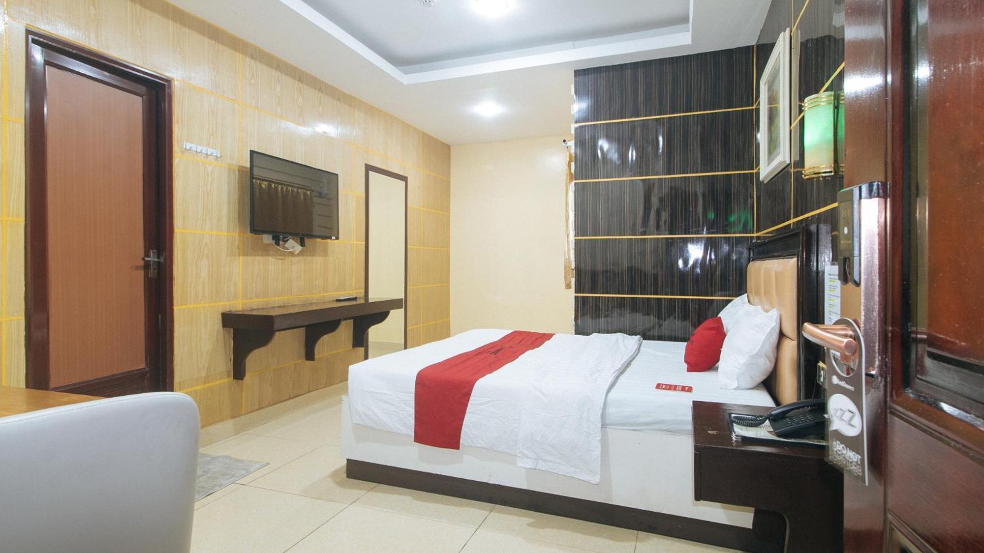 Reddoorz At Winter Hotel Araneta 奎松市 外观 照片